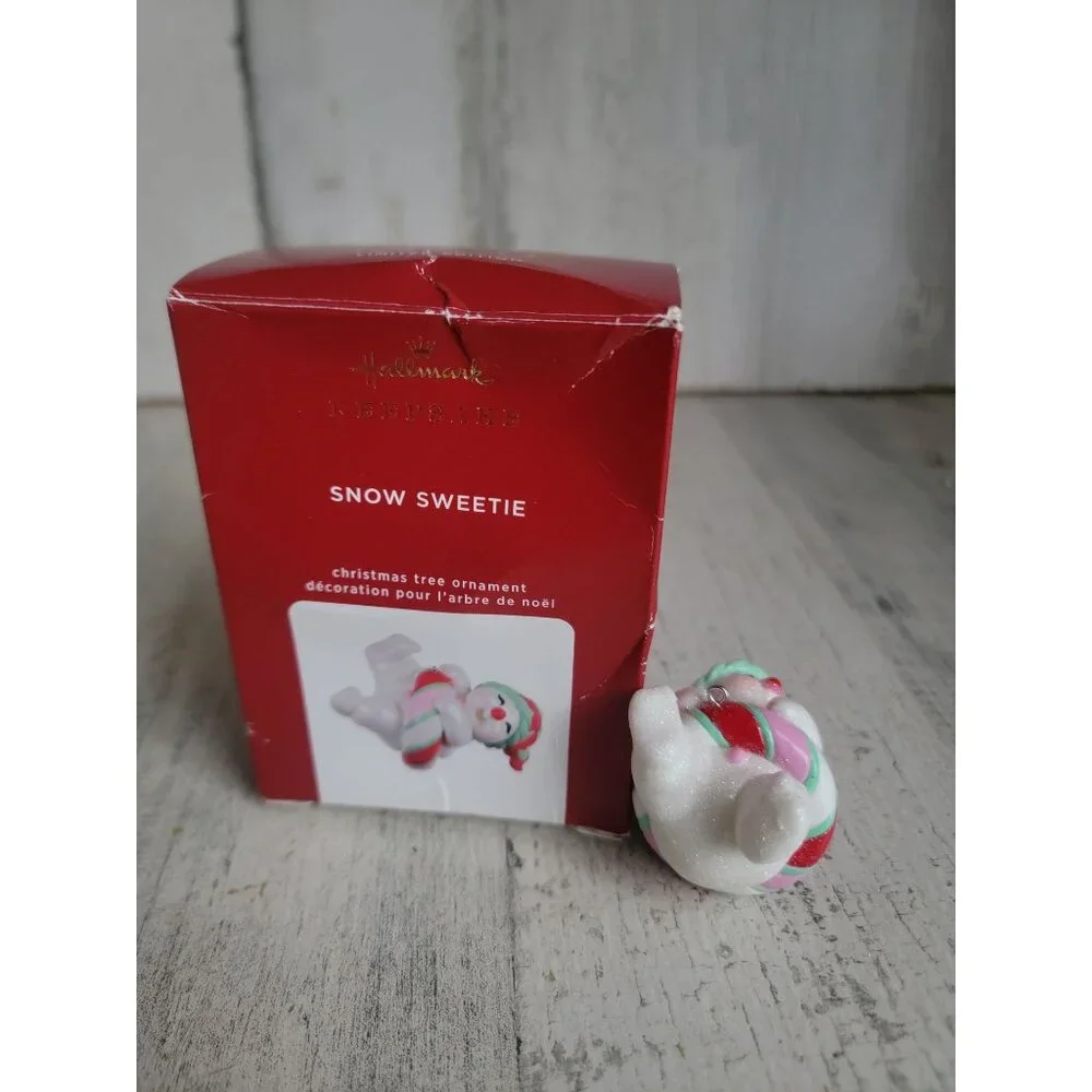 Hallmark's snow sweetie ornament‎ Xmas snowman glitter